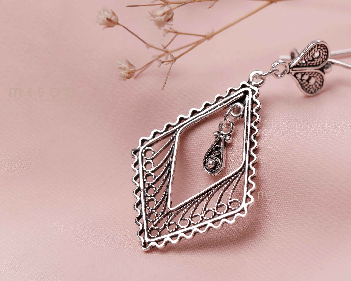 Romance Rhombuses Earrings