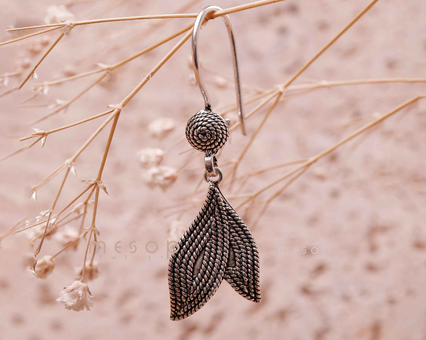 Twin Leaves Seranade Earrings