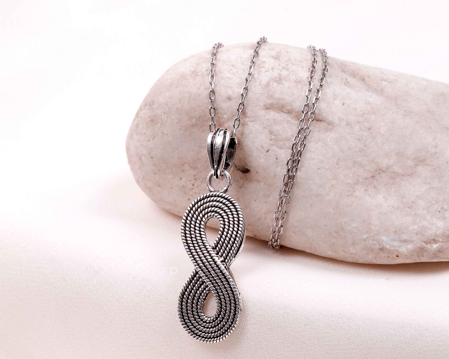 Eternal Seranade Pendant