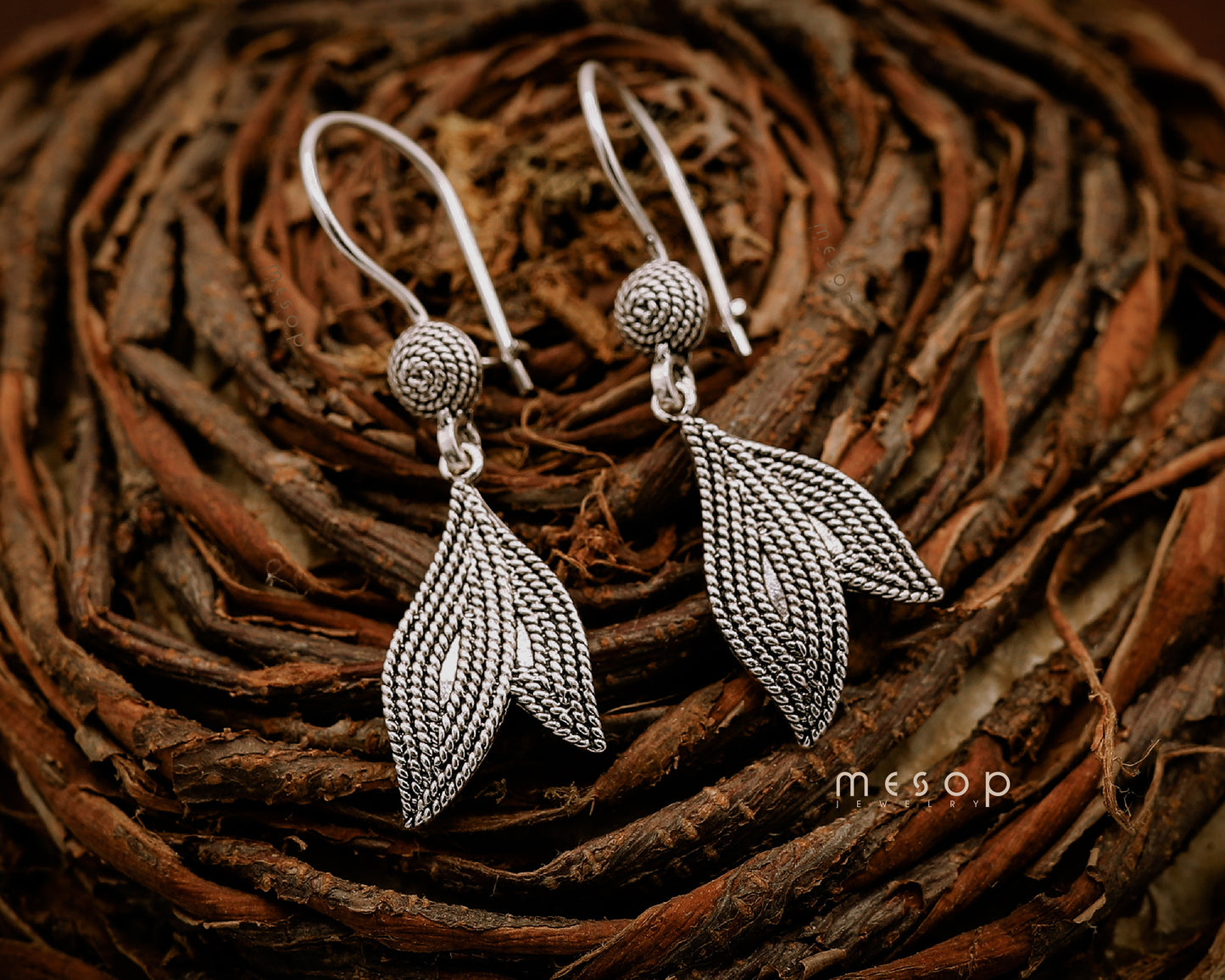 Twin Leaves Seranade Earrings
