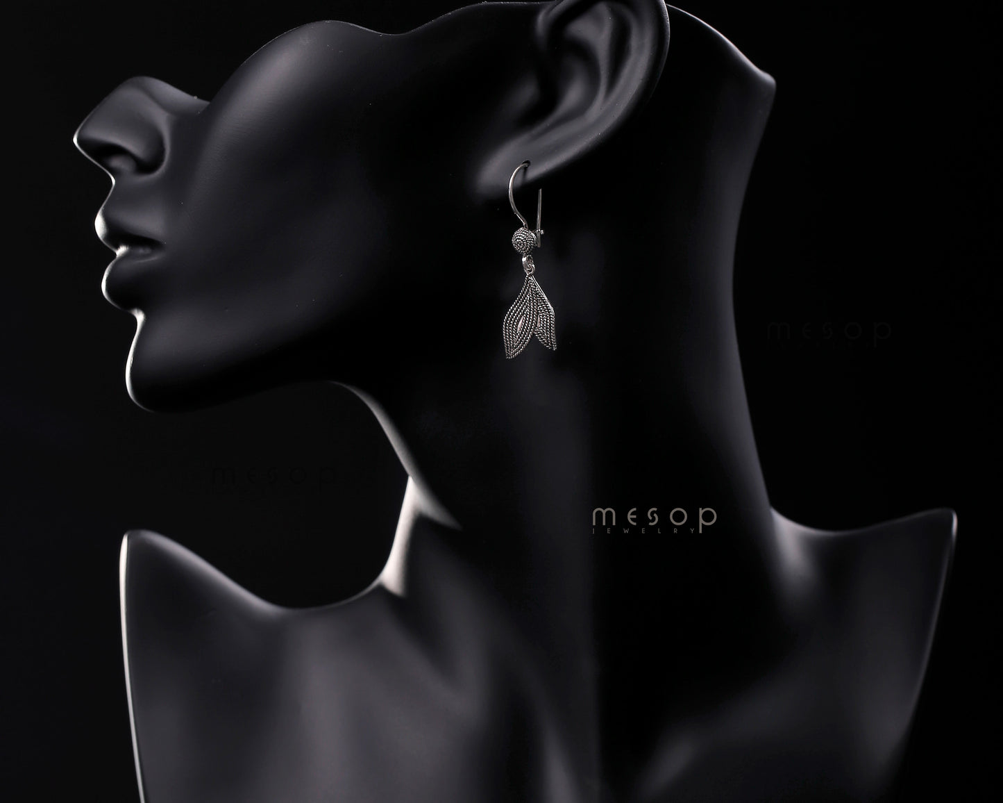 Twin Leaves Seranade Earrings
