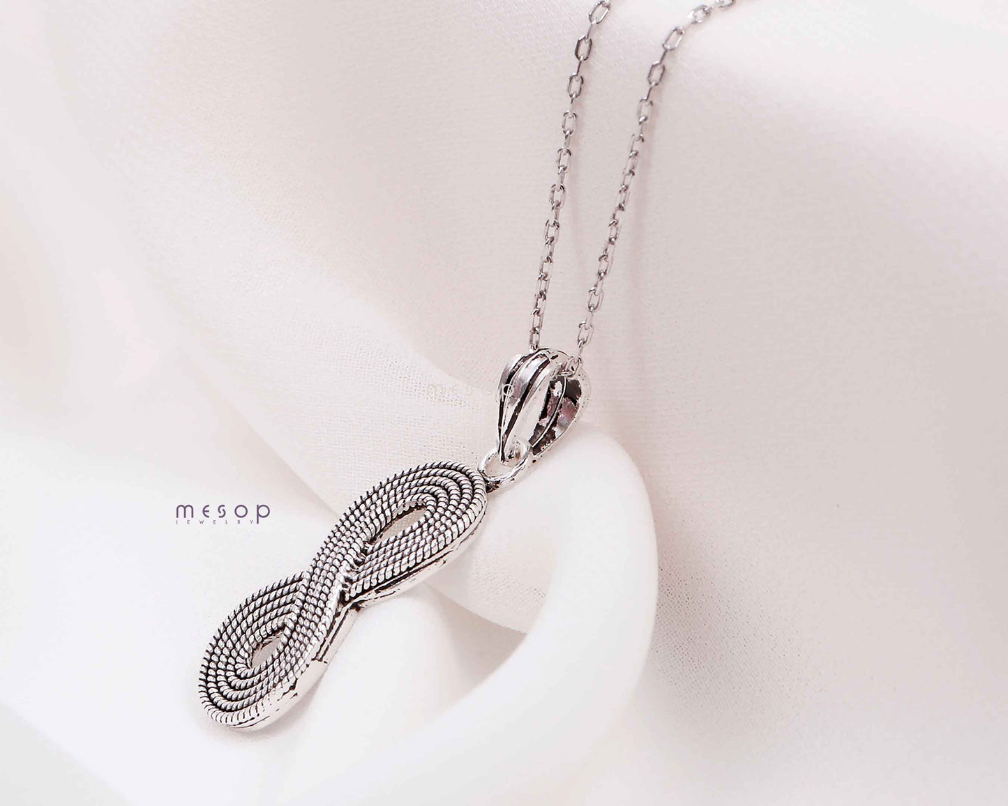 Eternal Seranade Pendant