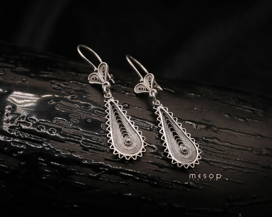 Tale of Teardrops Earrings