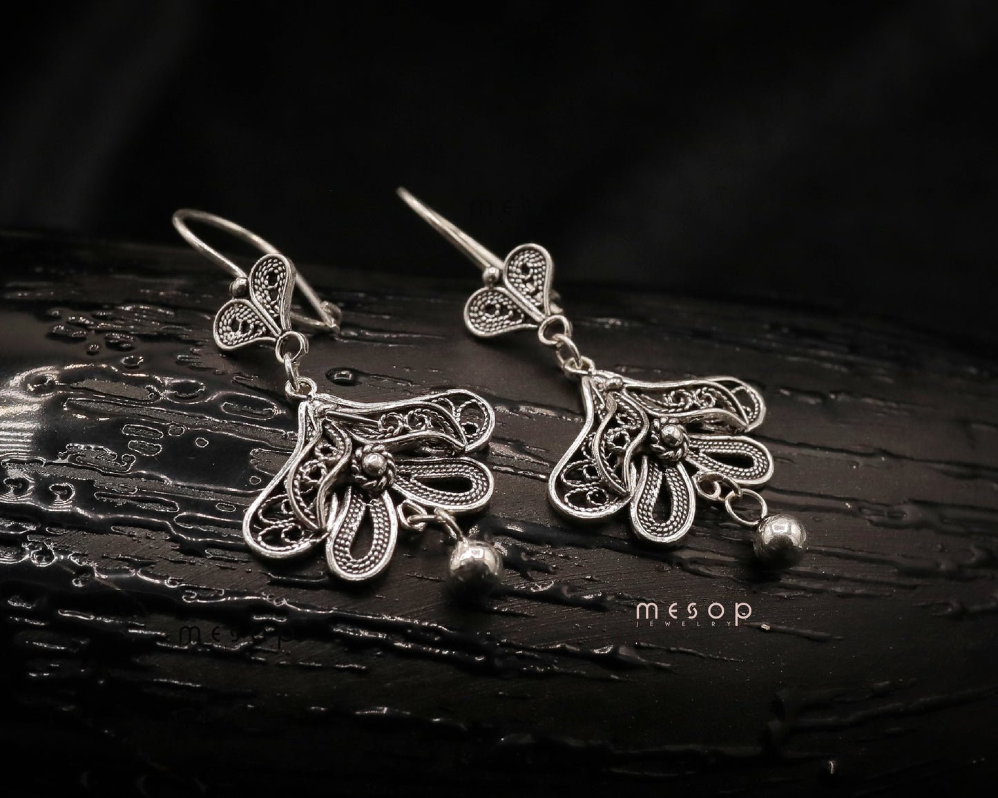 Heartfelt Fanfare Earrings