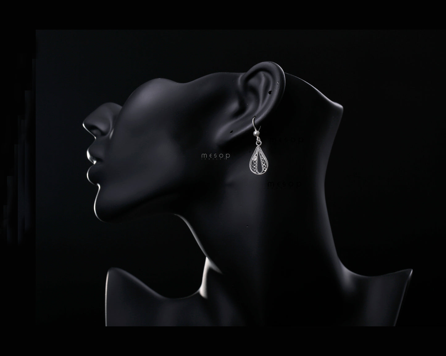 Dainty Wow Drops Earrings