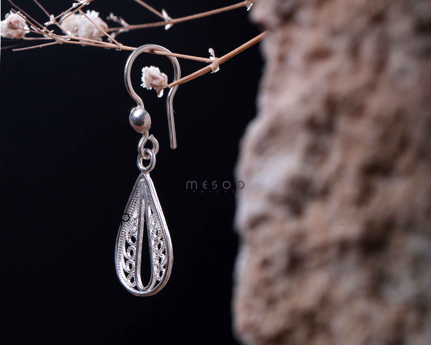 Dainty Wow Drops Earrings
