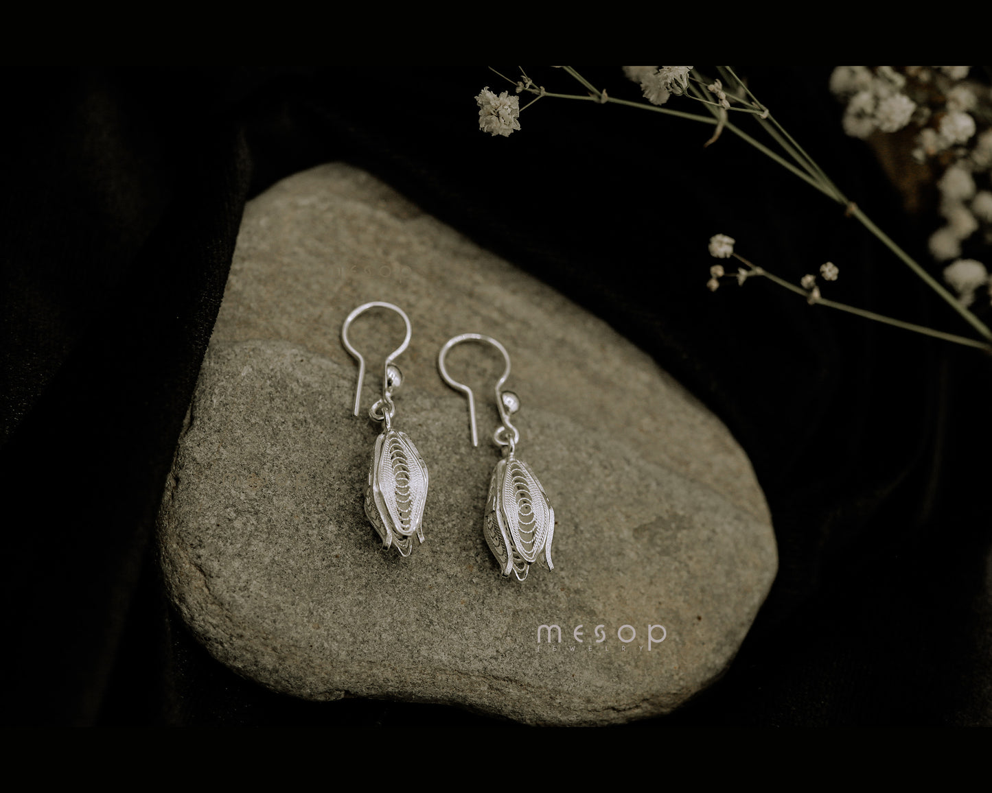 Tulip Tango Earrings