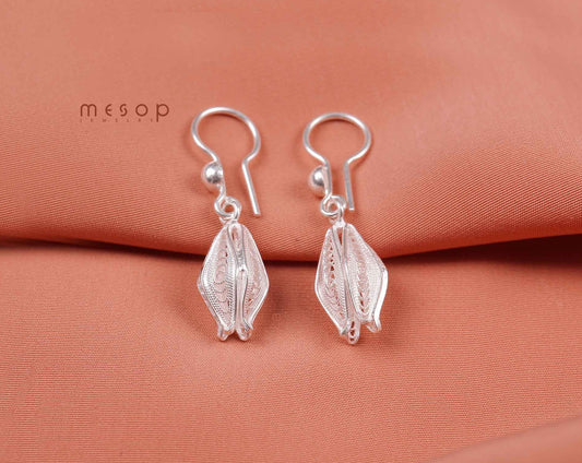 Tulip Tango Earrings